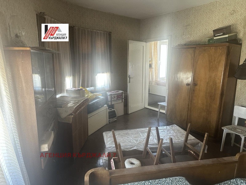 Продава 3-СТАЕН, гр. Кърджали, Център, снимка 6 - Апартаменти - 53196879