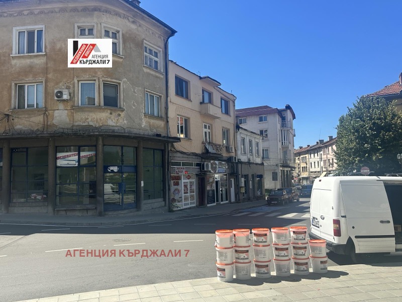 Продава 3-СТАЕН, гр. Кърджали, Център, снимка 9 - Апартаменти - 53196879