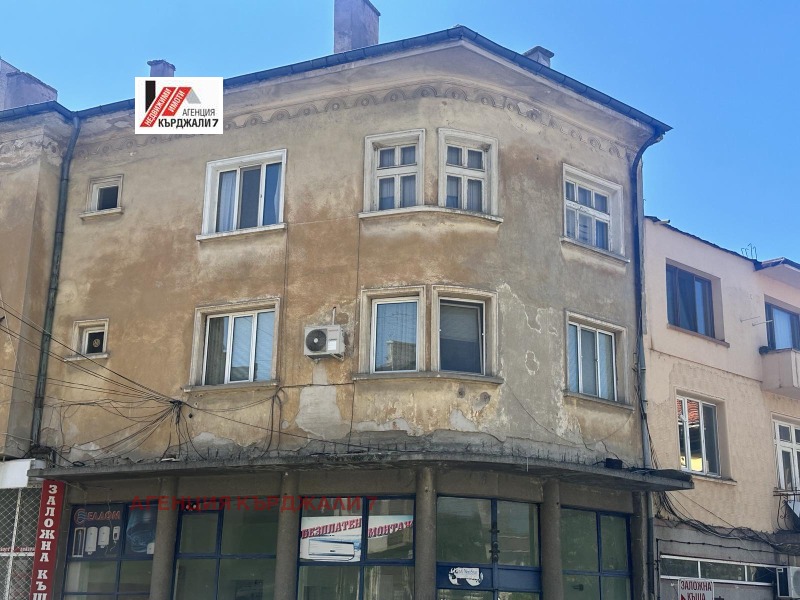 Продава 3-СТАЕН, гр. Кърджали, Център, снимка 7 - Апартаменти - 53196879