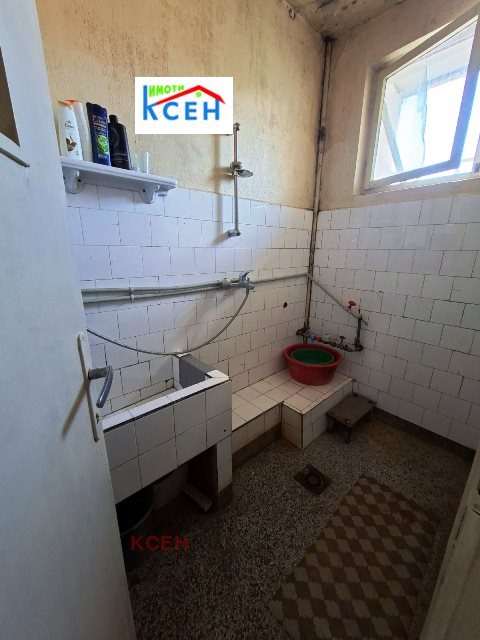 Продава ЕТАЖ ОТ КЪЩА, гр. Търговище, Боровец, снимка 13 - Етаж от къща - 55222259