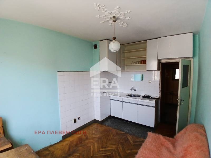 Продава  2-стаен град Плевен , Широк център , 65 кв.м | 60914505