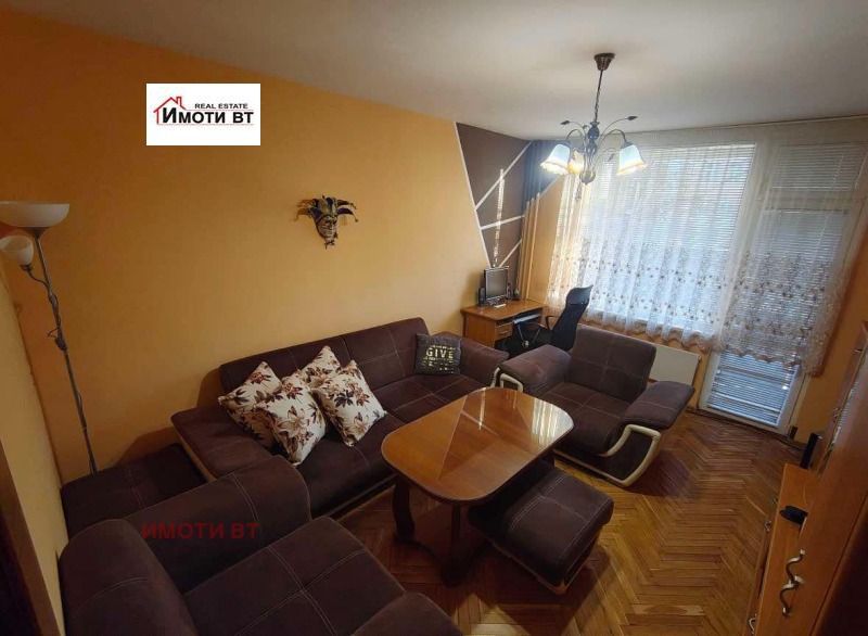 Продава 3-СТАЕН, гр. Велико Търново, Колю Фичето, снимка 2 - Aпартаменти - 49218946