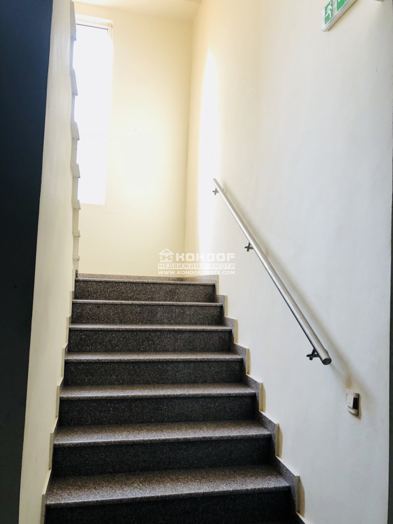 Продава ПРОМ. ПОМЕЩЕНИЕ, гр. Пловдив, Тракия, снимка 5 - Производствени сгради - 28141320