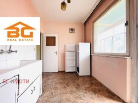 Продава 2-стаен