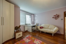 3 Schlafzimmer Lozenez, Sofia 11