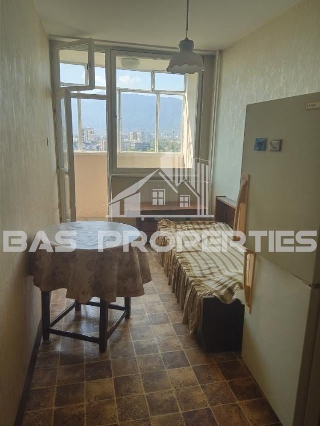 Продава  2-стаен, град София, Красна поляна 2 •  118 000 € • ID 27005231 — holmes.bg - [1] 