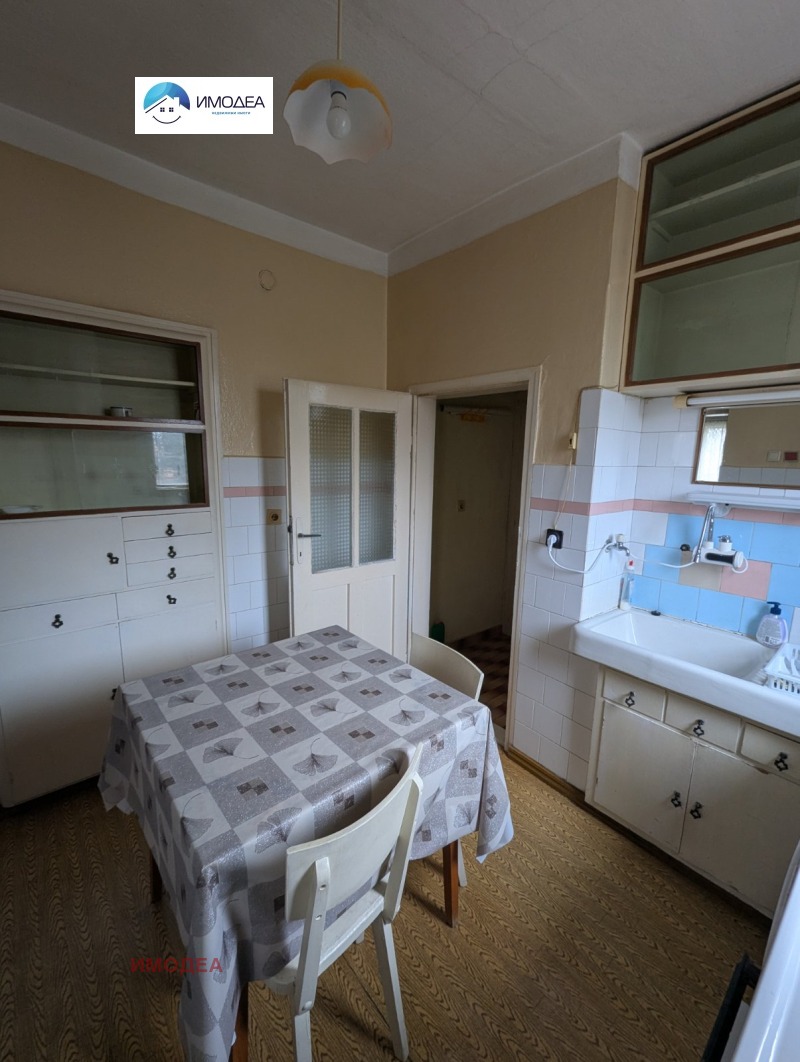 Продава ЕТАЖ ОТ КЪЩА, гр. Горна Оряховица, област Велико Търново, снимка 4 - Етаж от къща - 53284806