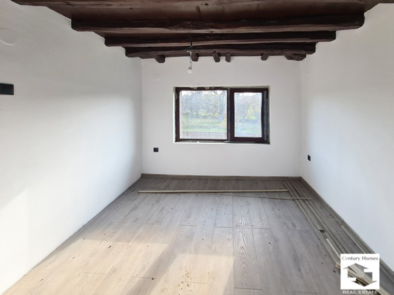 Продава КЪЩА, с. Ново село, област Велико Търново, снимка 5 - Къщи - 52693686