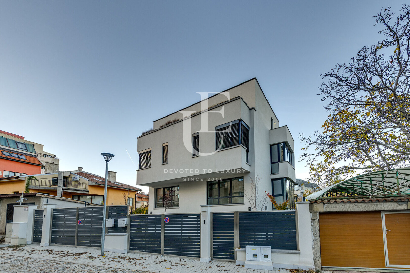Продава КЪЩА, гр. София, Бояна, снимка 2 - Къщи - 55231845