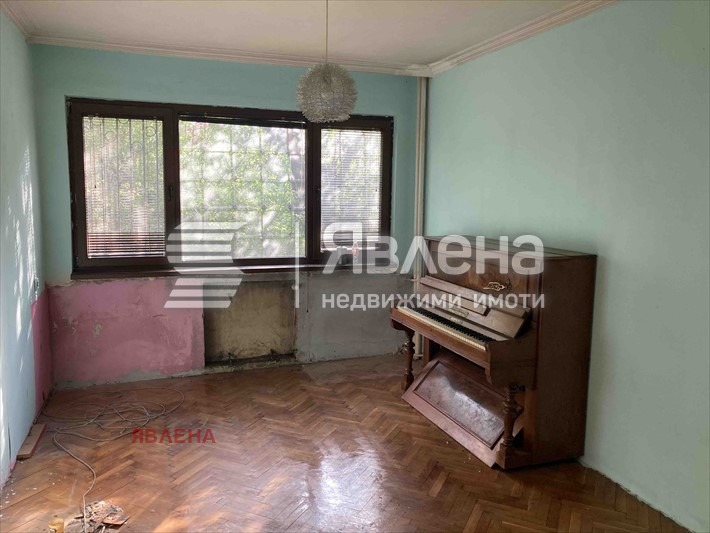 Продава 3-СТАЕН, гр. София, Гоце Делчев, снимка 1 - Aпартаменти - 49071043