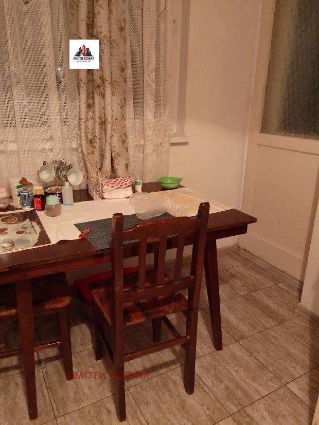Продава 4-СТАЕН, гр. Свищов, област Велико Търново, снимка 7 - Апартаменти - 56161499
