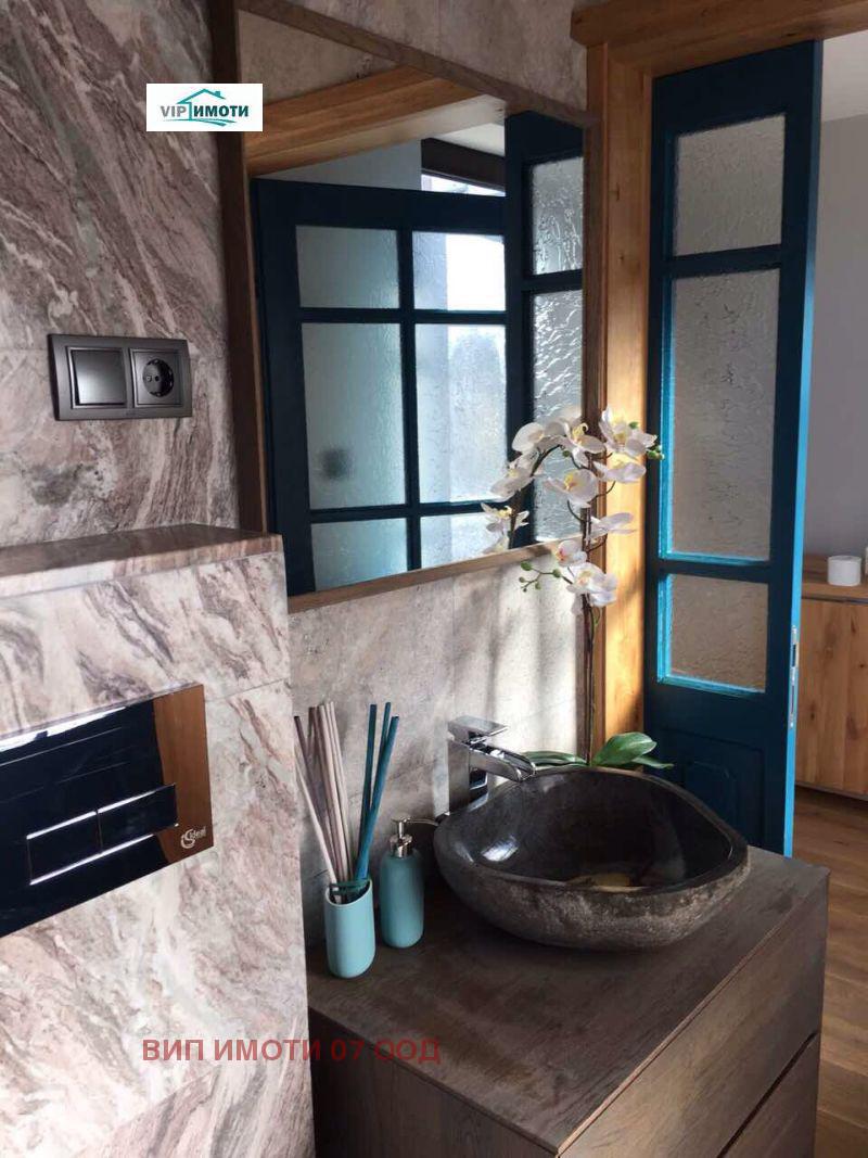 Продава КЪЩА, гр. Ловеч, Център, снимка 15 - Къщи - 53895084