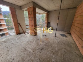 2-стаен град Варна, Аспарухово 8