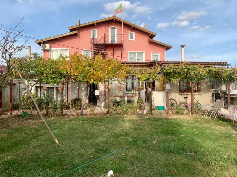 Продава КЪЩА в област Добрич, с. Соколово - 204 кв.м / 125 000 € » 244 478.75 лв., БАЛИК ЕСТЕЙТ