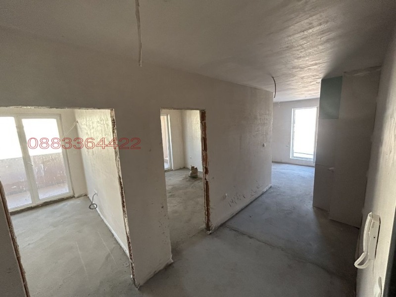 Продава  3-стаен град Пловдив , Остромила , 125 кв.м | 32344931
