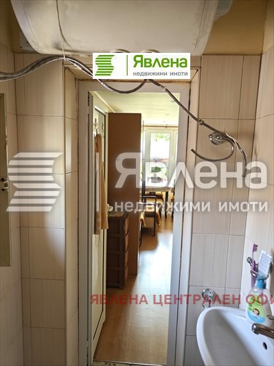 Продава КЪЩА, гр. София, Модерно предградие, снимка 13 - Къщи - 48577795