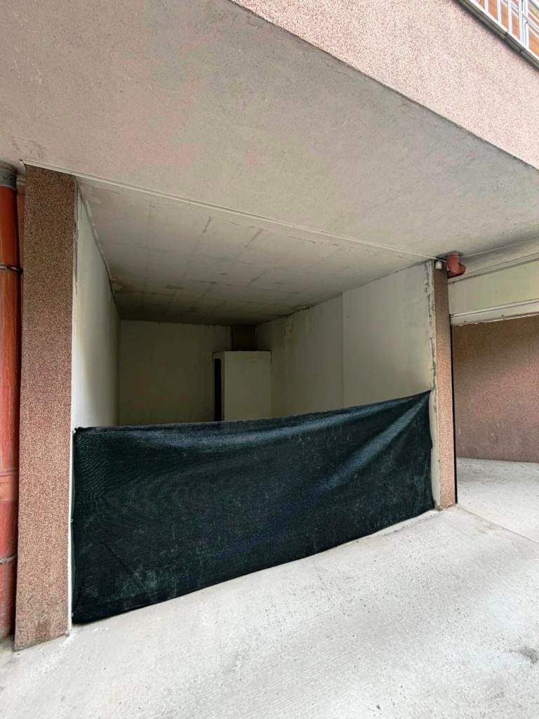 Продава ГАРАЖ, ПАРКОМЯСТО, гр. София, Център, снимка 6 - Гаражи и паркоместа - 56316741