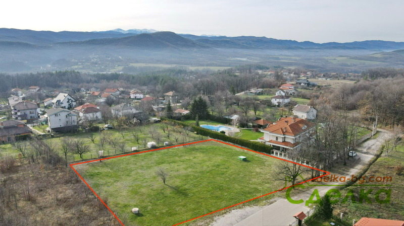Продава ПАРЦЕЛ в град Габрово, Русевци - 1879 кв.м / 100 000 € » 195 583.00 лв., СДЕЛКА