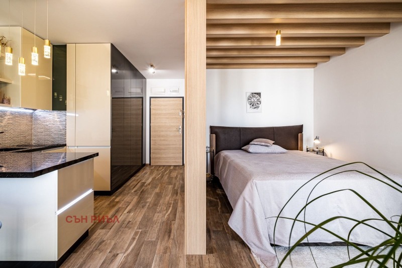 Продава 1-СТАЕН, гр. Варна, к.к. Св.Св. Константин и Елена, снимка 3 - Апартаменти - 53200833