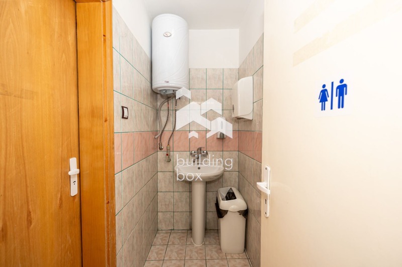 Te koop  Kantoor Plovdiv , Tsentar , 130 m² | 88860730 - afbeelding [12]