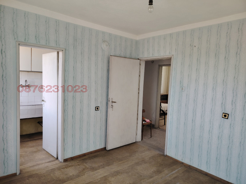 Продава КЪЩА, гр. Карнобат, област Бургас, снимка 7 - Къщи - 52779904