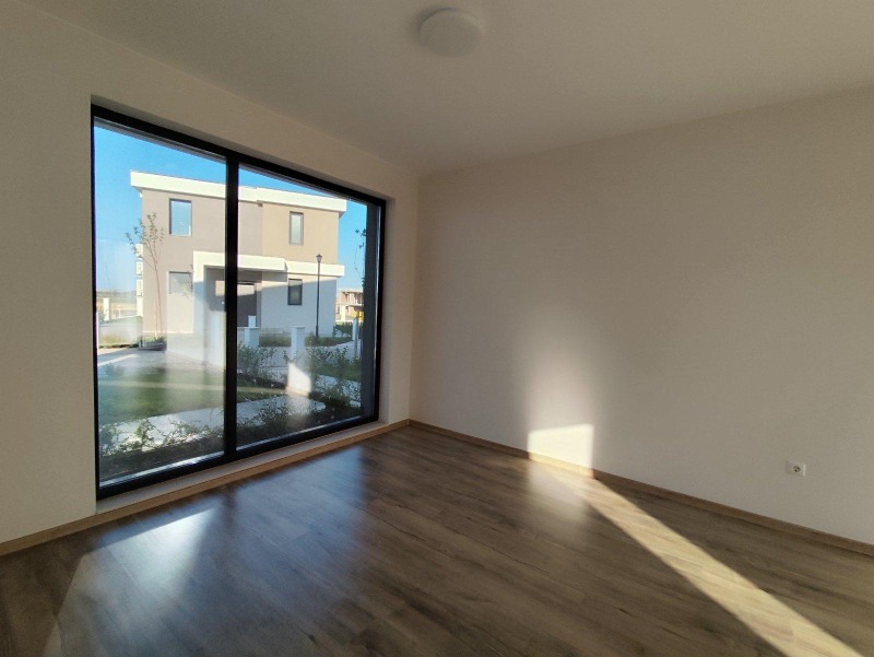 Продава КЪЩА, гр. Бургас, Сарафово, снимка 10 - Къщи - 53007144