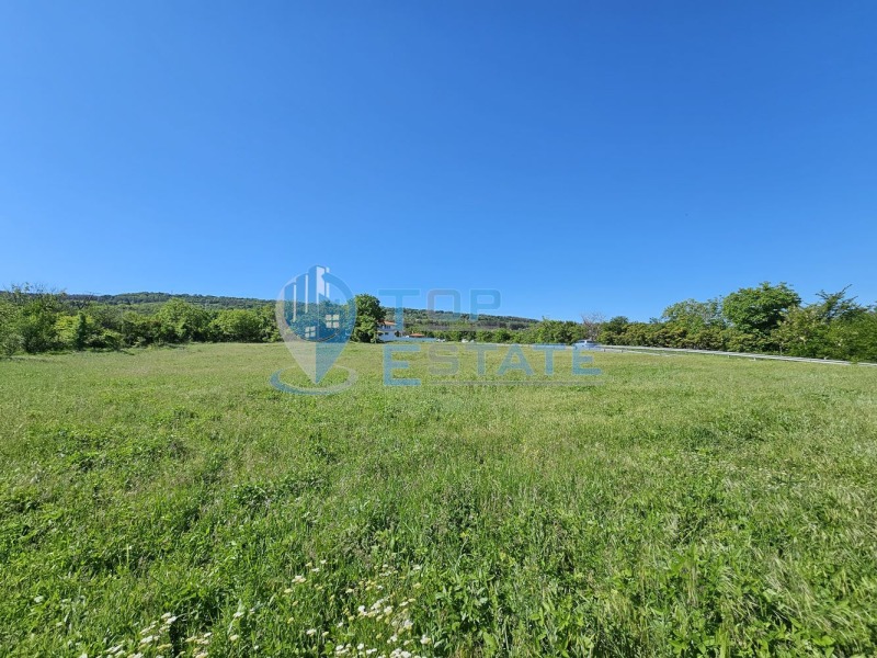 Na prodej  Spiknutí oblast Veliko Tarnovo , Gorna Orjachovica , 4183 m2 | 95819801
