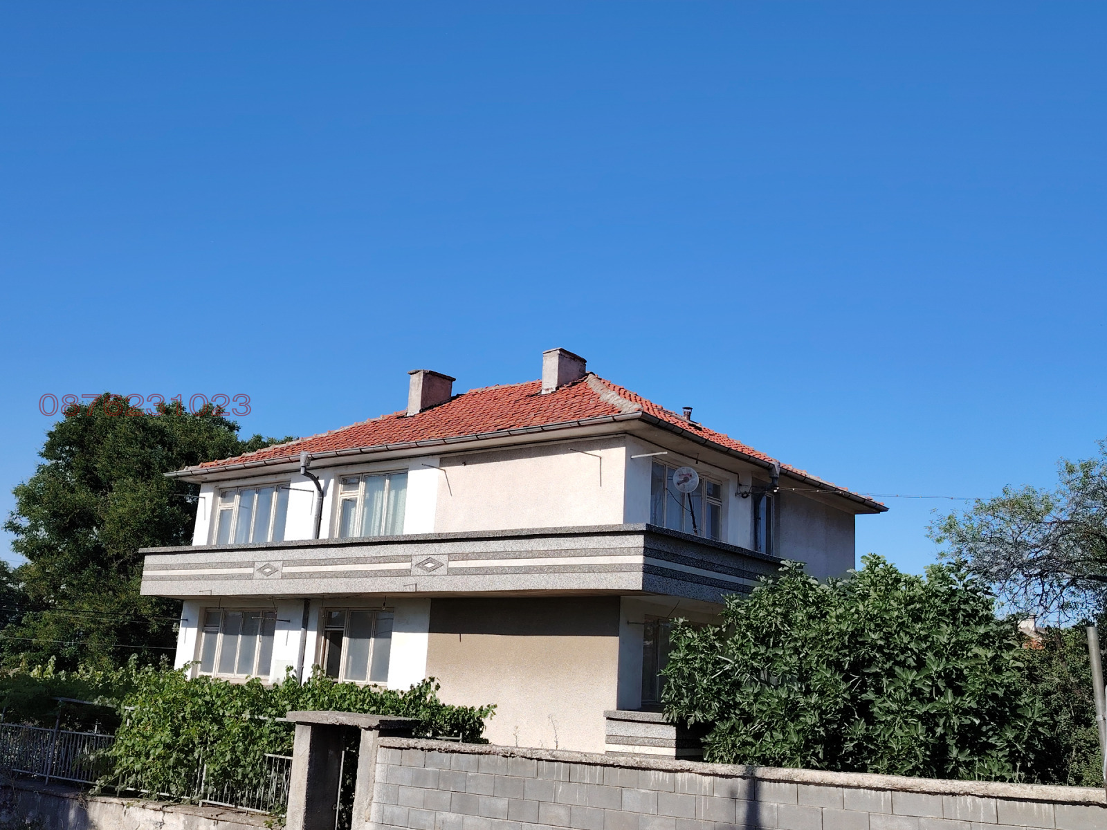 Продава КЪЩА, гр. Карнобат, област Бургас, снимка 2 - Къщи - 55720605