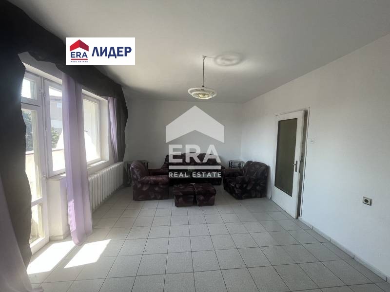 Till salu  3+ sovrum Razgrad , Beli Lom , 170 kvm | 45700401 - bild [12]