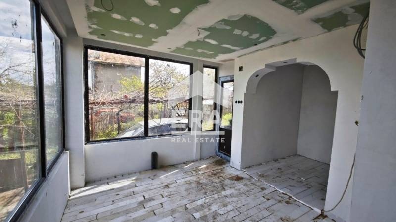 Продава КЪЩА, гр. Търговище, Вилна зона, снимка 6 - Къщи - 52374350