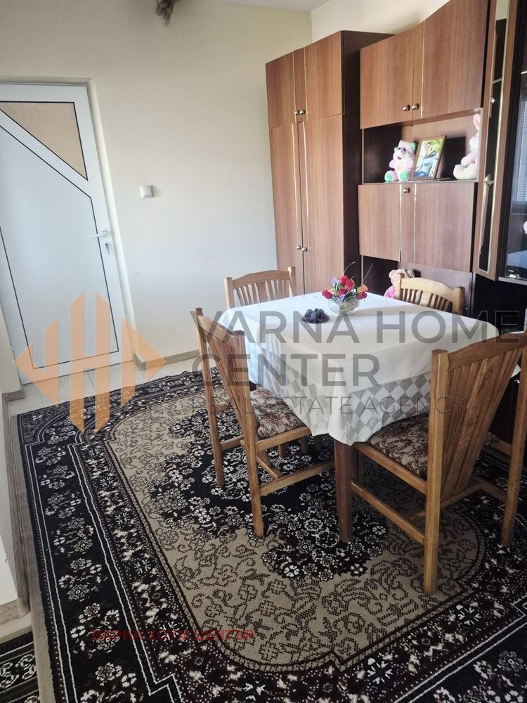 Продава КЪЩА, с. Църква, област Добрич, снимка 6 - Къщи - 54079399