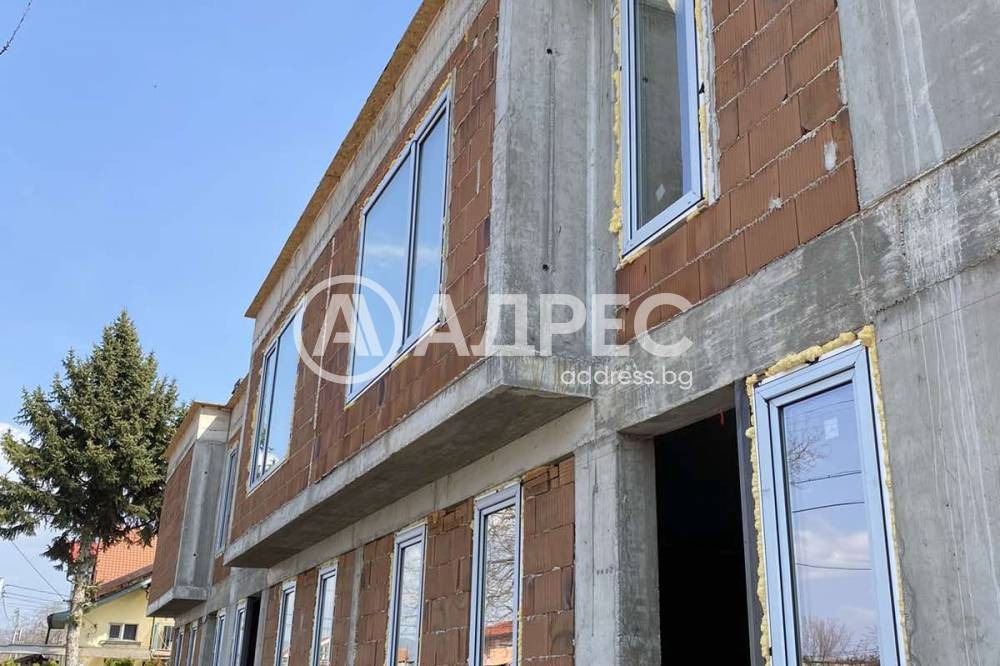Продава КЪЩА, гр. София, с. Чепинци, снимка 2 - Къщи - 55923629