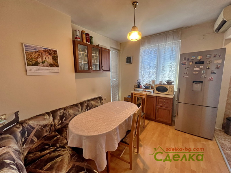 Продава 4-СТАЕН в град Габрово, Център - 91 кв.м / 86 919.62 € » 170 000 лв., СДЕЛКА