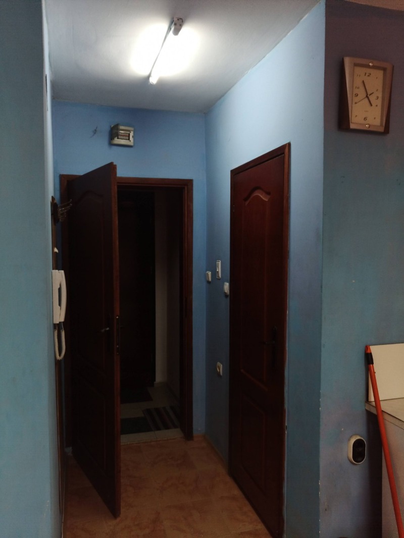 Продава 1-СТАЕН, гр. Велико Търново, Център, снимка 2 - Апартаменти - 53074019