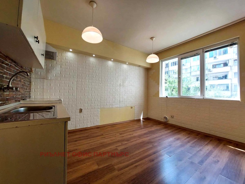 À venda  1 quarto Sofia , Studentski grad , 57 m² | 34814795