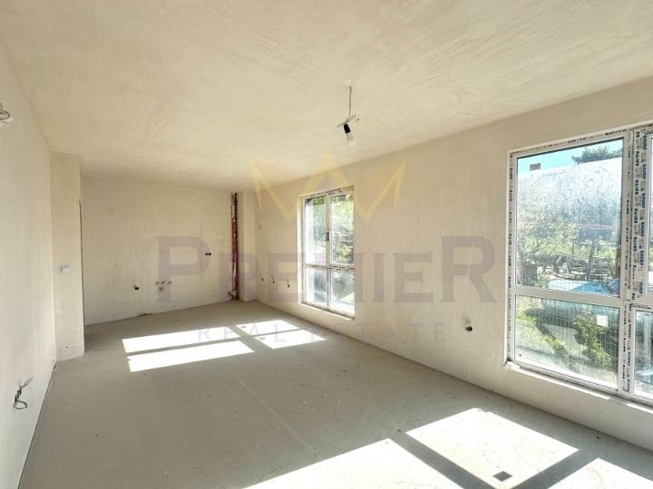 Продава 3-СТАЕН, гр. Варна, Възраждане 3, снимка 2 - Апартаменти - 52374491