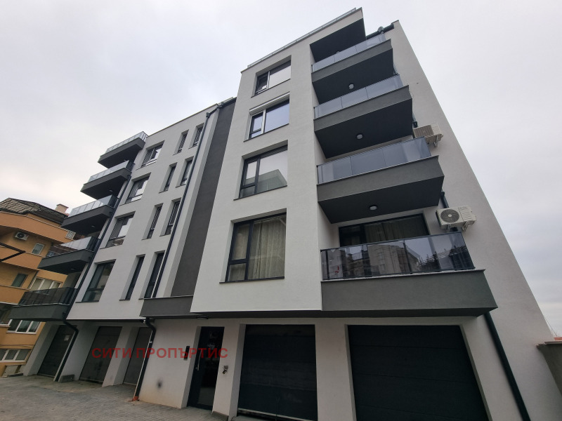 Продава 3-СТАЕН, гр. Благоевград, Широк център