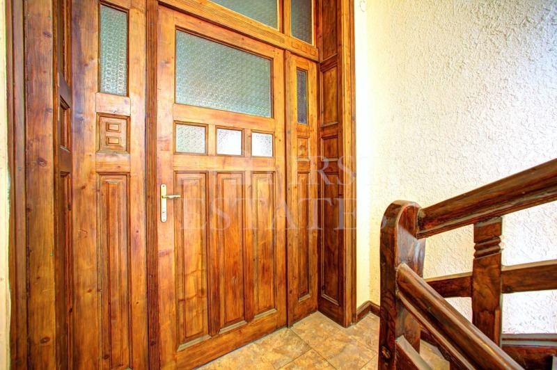 Продаја  3+ спаваћа соба Софија , Докторски паметник , 150 м2 | 62099138 - слика [8]