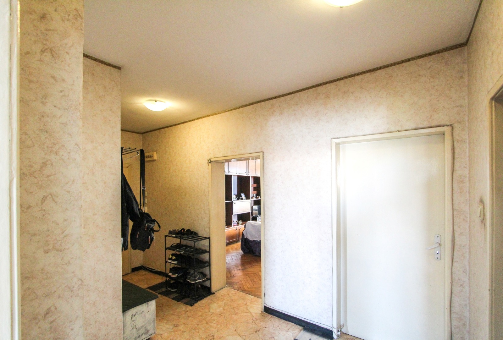 Продава 3-СТАЕН, гр. София, Банишора, снимка 3 - Апартаменти - 54174255