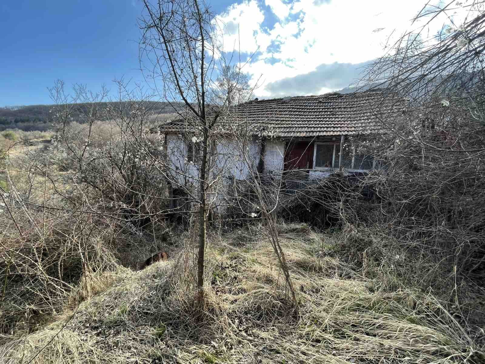 Продава КЪЩА, с. Душинци, област Перник, снимка 8 - Къщи - 53854178