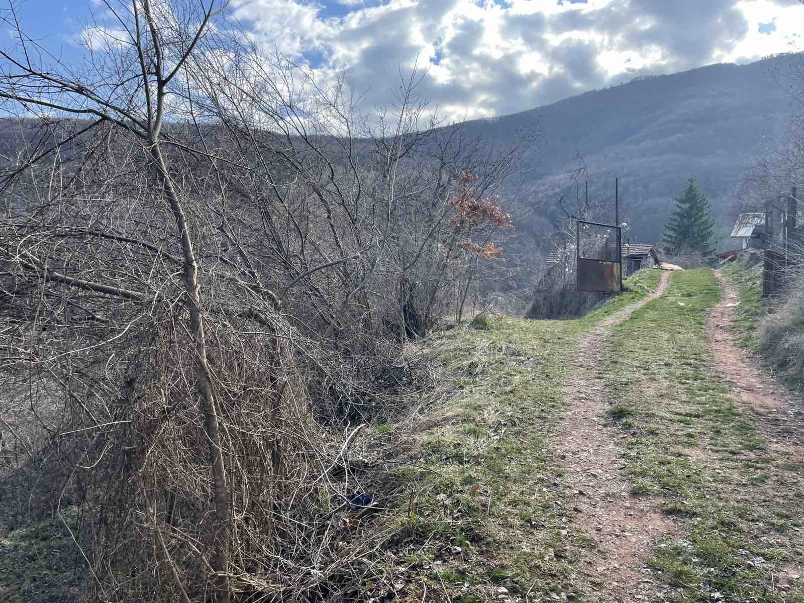 Продава КЪЩА, с. Душинци, област Перник