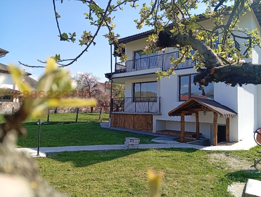 Продава КЪЩА, гр. Троян, област Ловеч