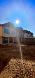 Продава КЪЩА, област София, с. Нови хан • 180000 € • 30072139 — Holmes.bg