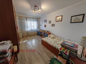 3+ camere da letto Hipodruma, Sofia 6