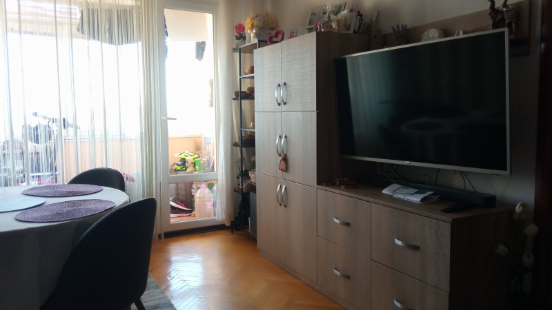 Til salg  2 soveværelser Shumen , 5-ti polk , 80 kvm | 56260508 - billede [6]