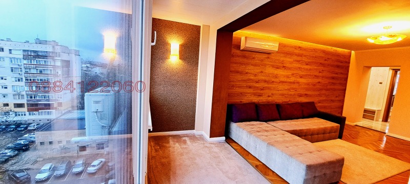 Продава 4-СТАЕН, гр. Добрич, Център, снимка 3 - Апартаменти - 52781274