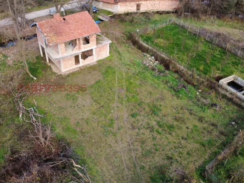 Продава КЪЩА, с. Орешак, област Ловеч