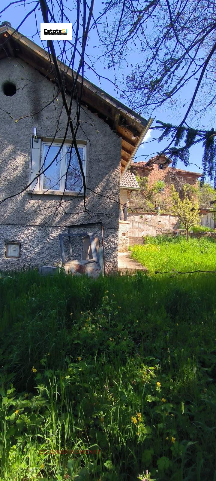 Продава КЪЩА, с. Радово, област Перник