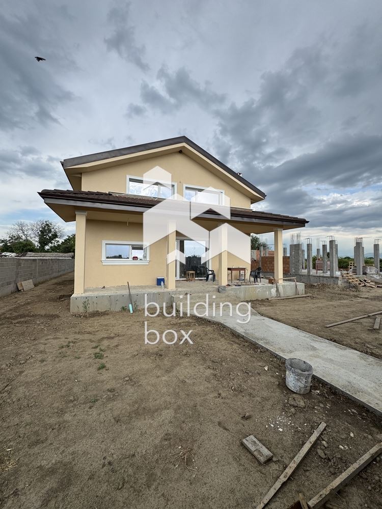 Продава КЪЩА, с. Рогош, област Пловдив, снимка 2 - Къщи - 54830458