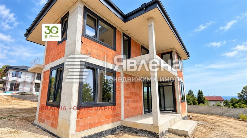 Продава КЪЩА, гр. Варна, Изгрев